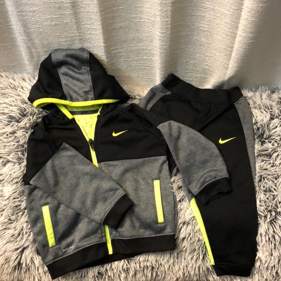black and yellow nike sweatsuit